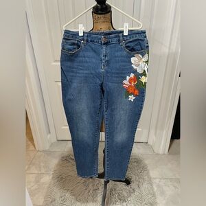 Chico's So Slimming Girlfriend Ankle Jeans with Floral Embroidery Sz 10